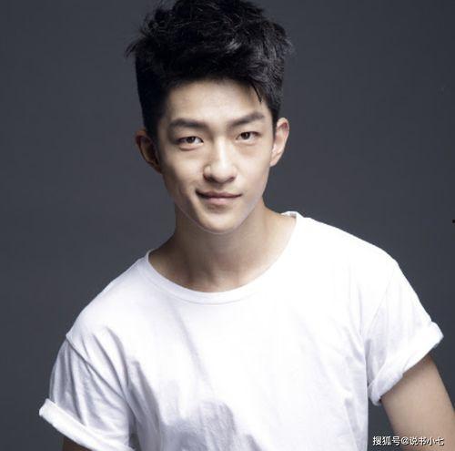 娱乐圈吃瓜成功,揭秘吃瓜群众的逆袭传奇 第2张 娱乐圈吃瓜成功,揭秘吃瓜群众的逆袭传奇 第2张